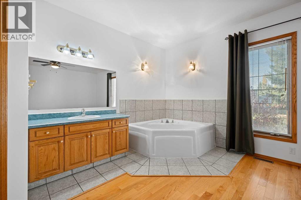 2302 58A Avenue, Lloydminster — photo 16