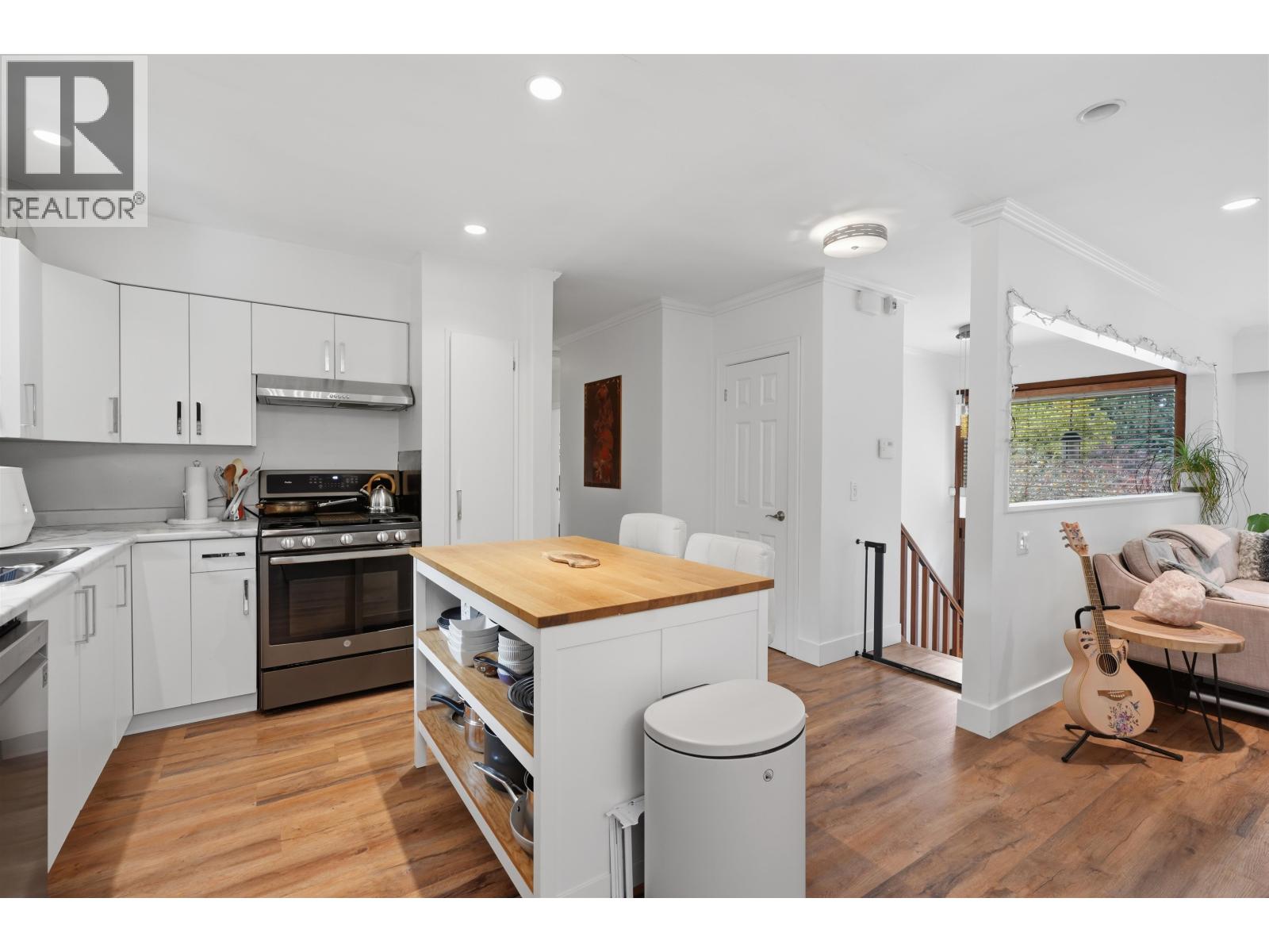 444 Evergreen Place, North Vancouver — photo 10