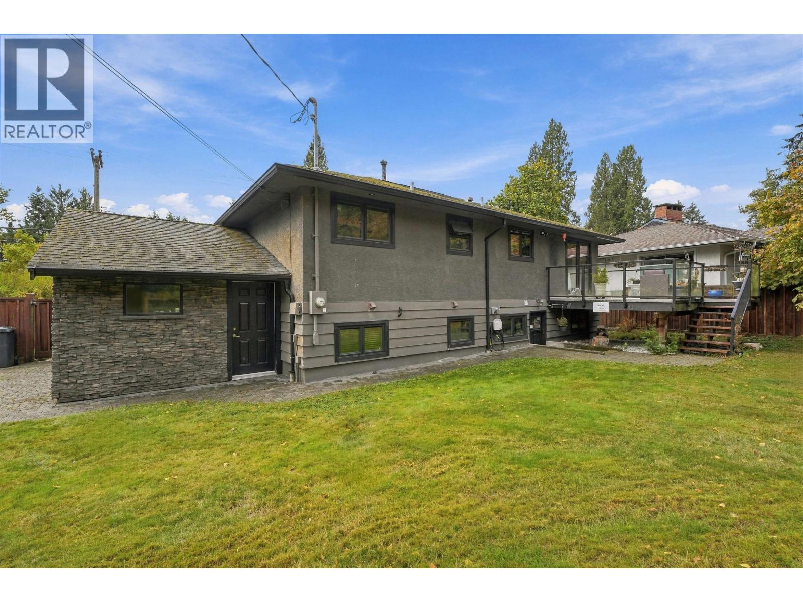 444 Evergreen Place, North Vancouver — photo 34