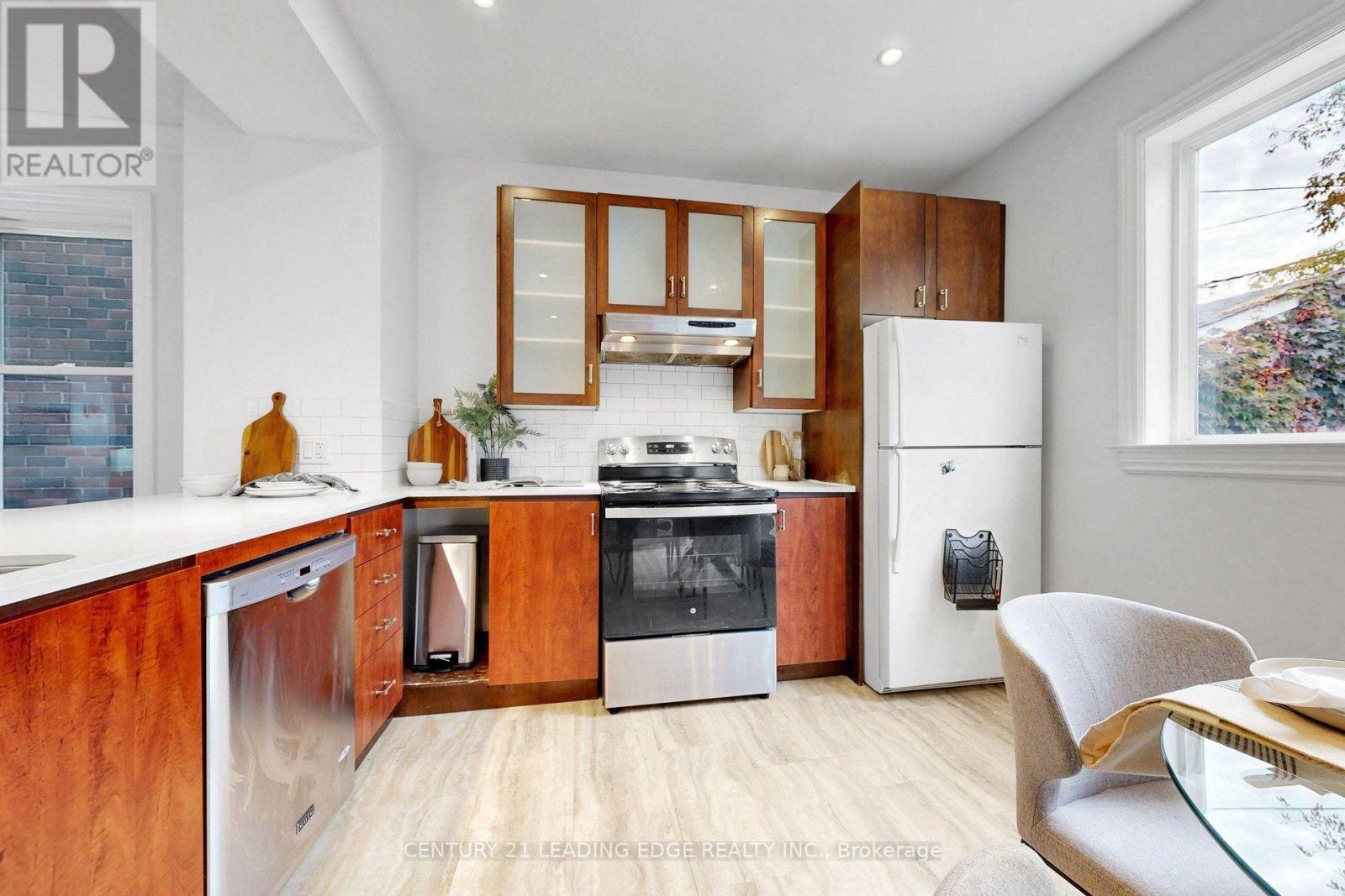 131 LINDSEY AVENUE - 15