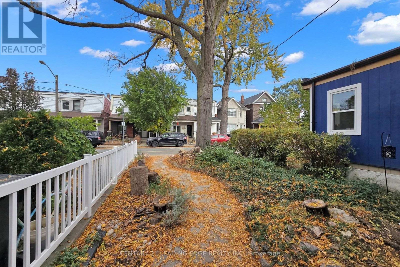 131 LINDSEY AVENUE - 2
