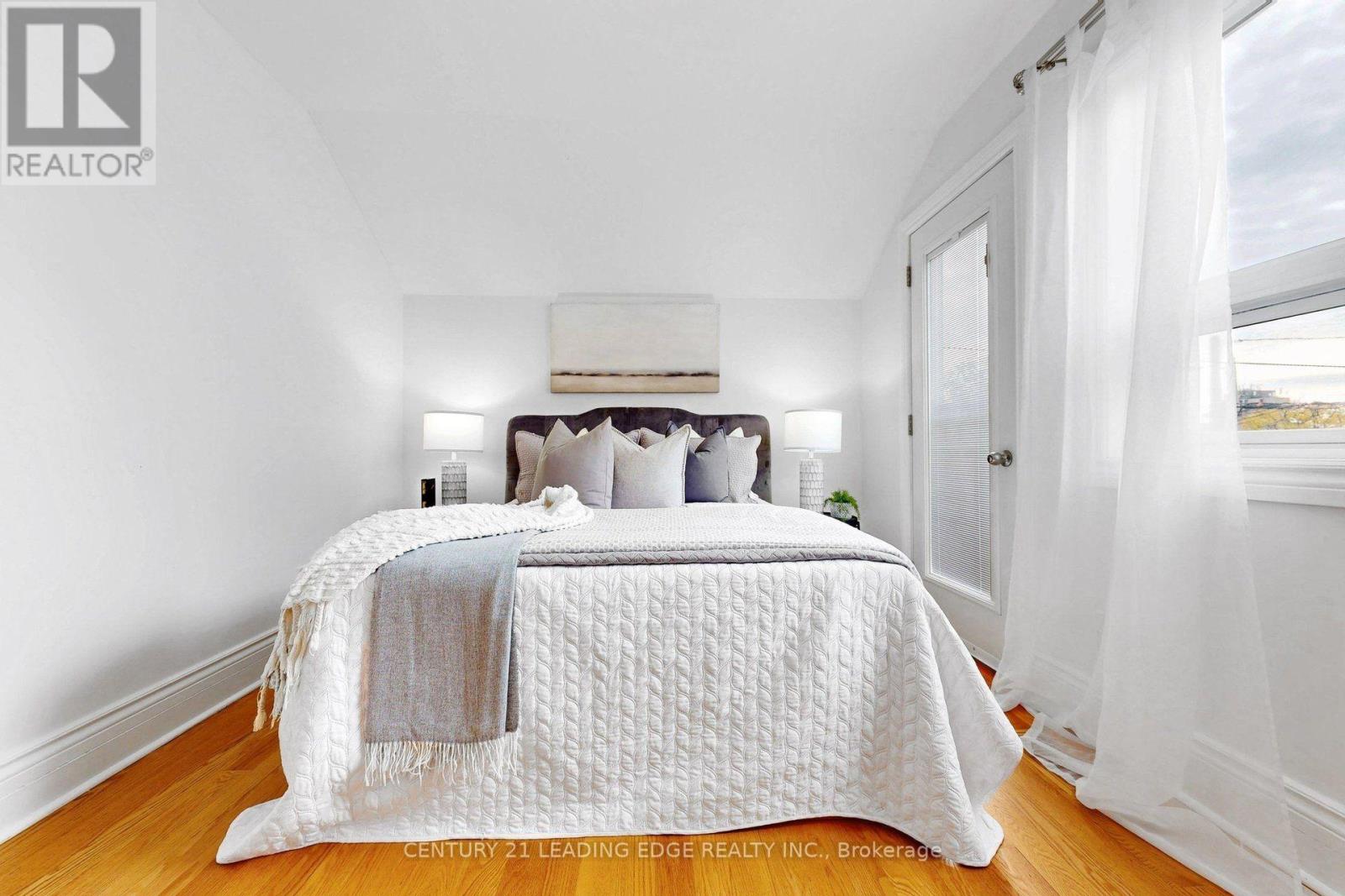 131 LINDSEY AVENUE - 28