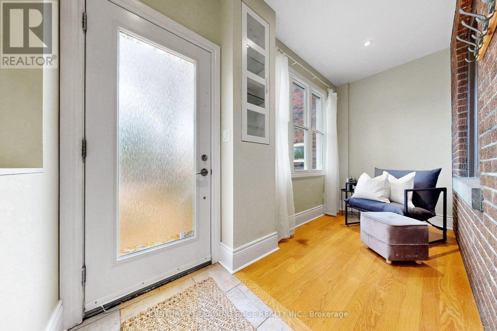 131 LINDSEY AVENUE - 3