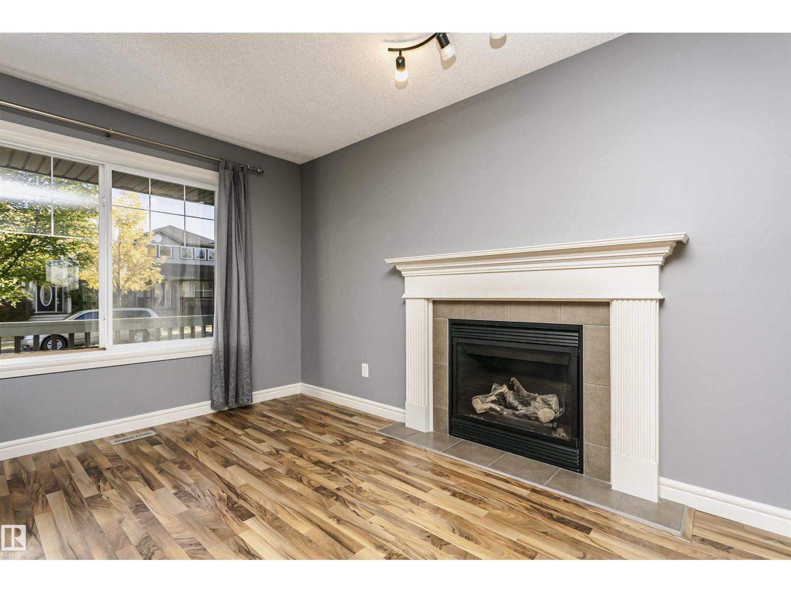 Property photograph 8 for MLS E4511518