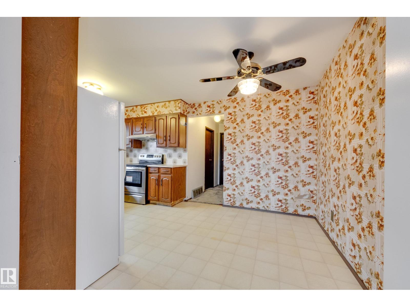 5316 Hillview CR NW, Edmonton — photo 11