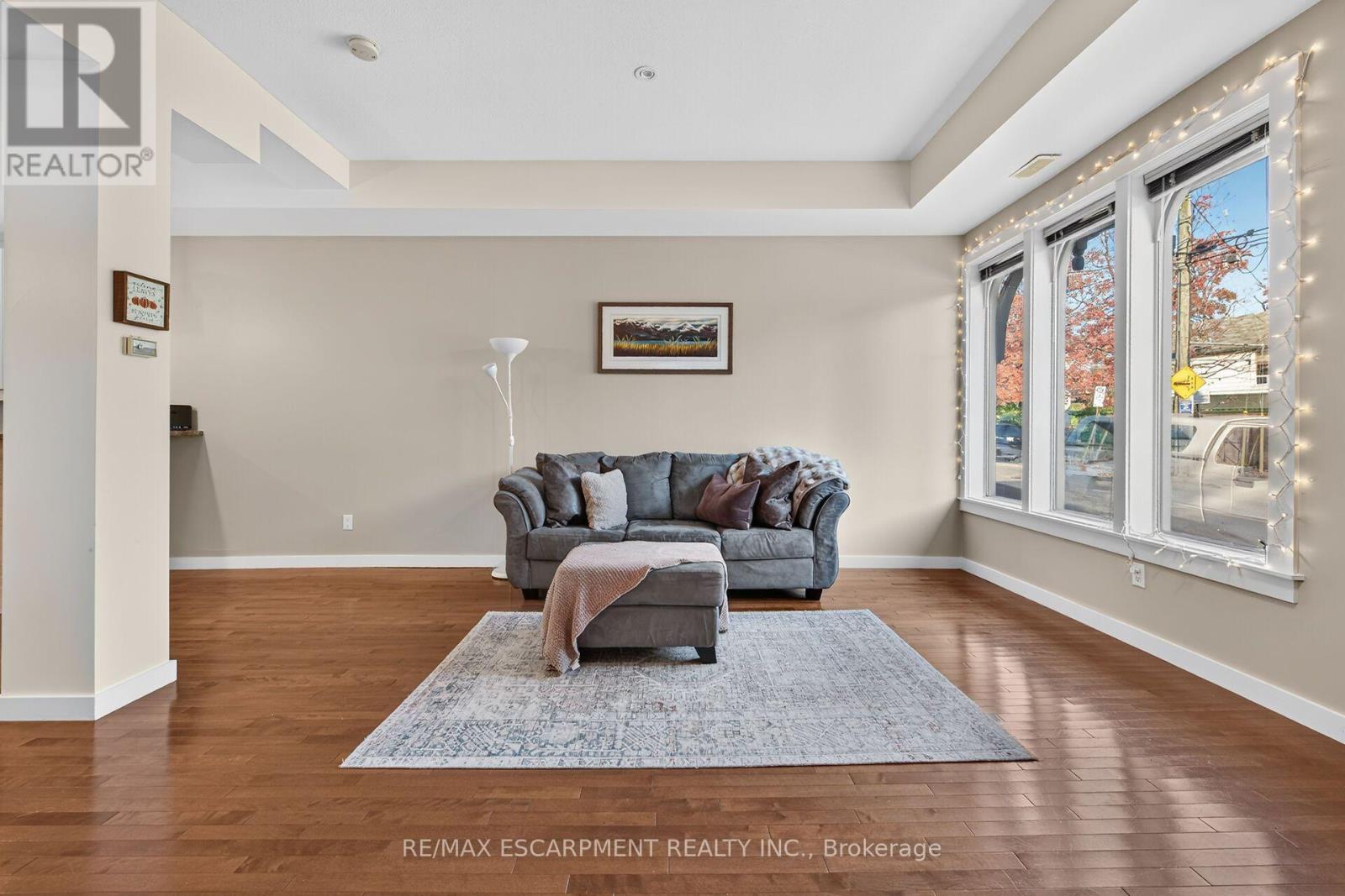 15 - 49 ONTARIO STREET, Grimsby (Grimsby East) — photo 9
