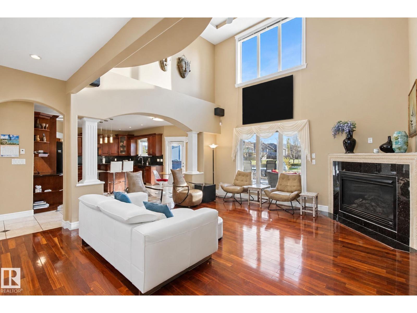 Property photograph 11 for MLS E4514710