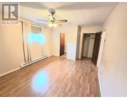 47 Marshalls Drive thumbnail 14