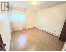 47 Marshalls Drive thumbnail 15