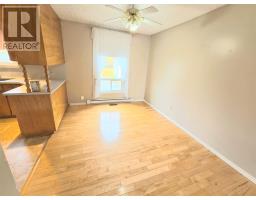 47 Marshalls Drive thumbnail 8