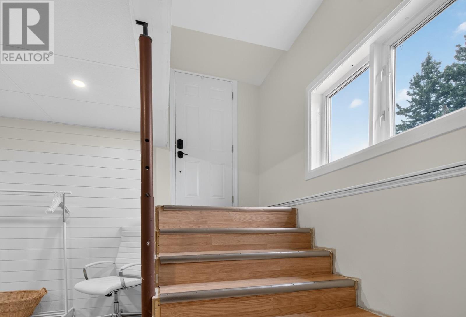 448 Old Goulais Bay RD - 32