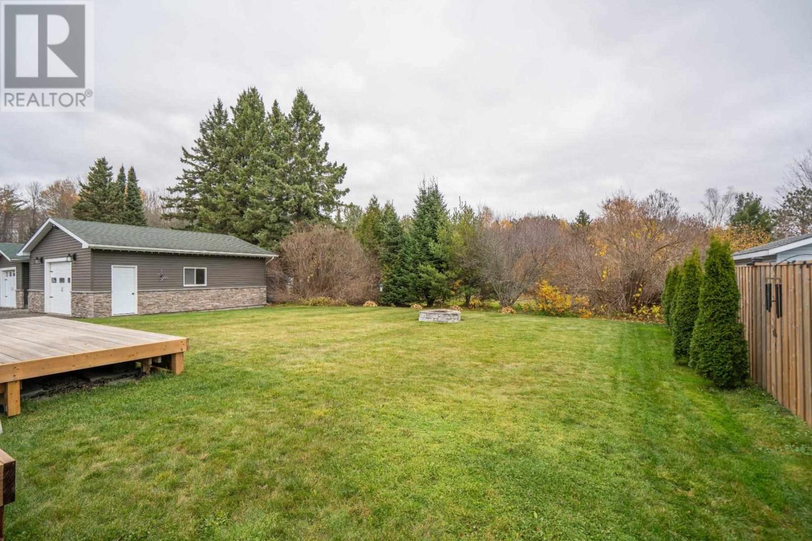 448 Old Goulais Bay RD - 41