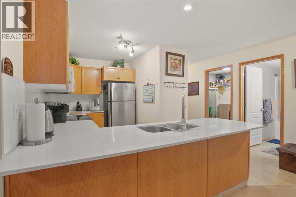 112, 260 Duston Street, Red Deer — photo 22