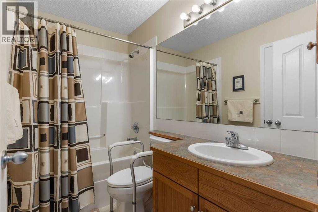 303 Springborough Way SW, photo 27 of 40