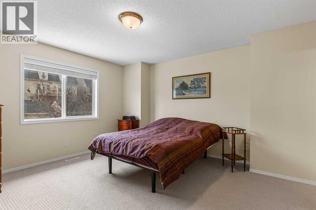 303 Springborough Way SW, photo 21 of 40
