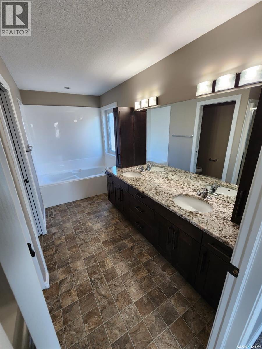 3826 GOLDFINCH WAY, Regina — photo 18