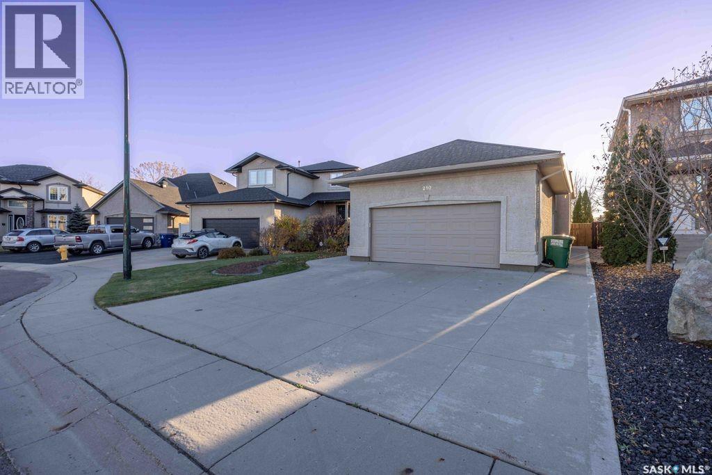 210 Greaves COURT, Saskatoon — photo 36