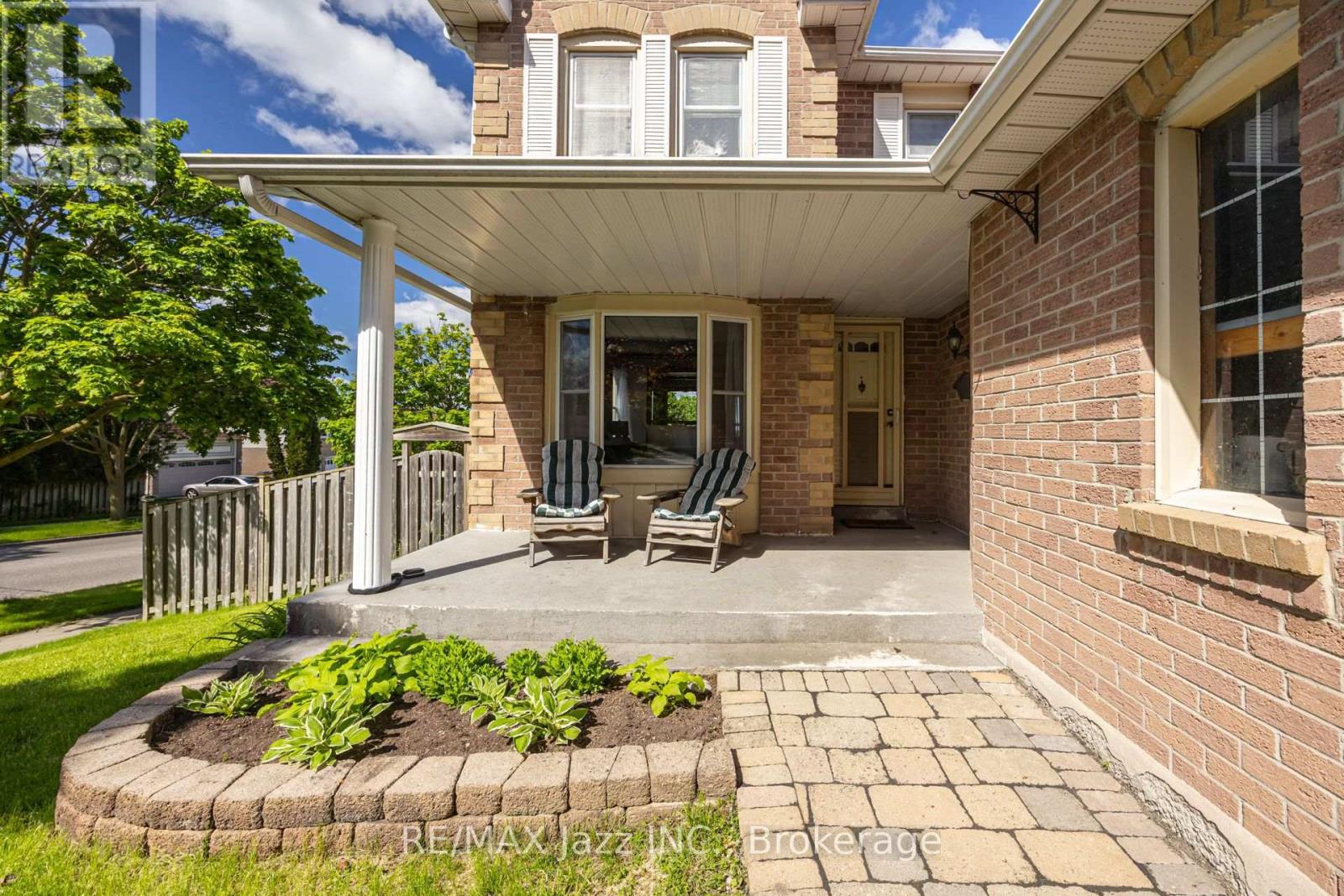 2 Coomer Crescent, Ajax, ON photo 3
