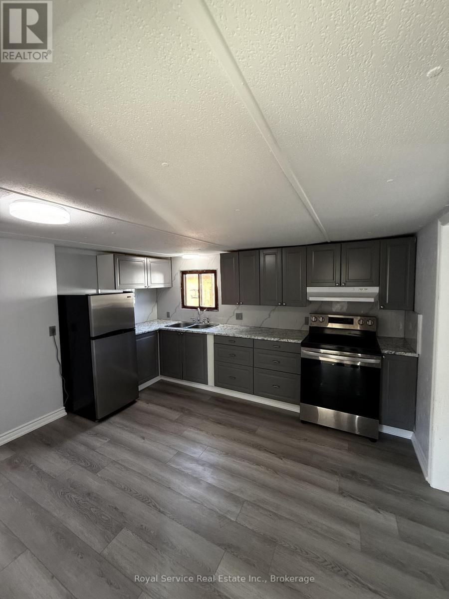 2- 1037 Arthur Street, Clarington, ON photo 3