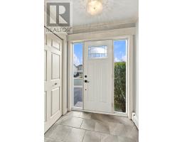 28 Penney Crescent thumbnail 2