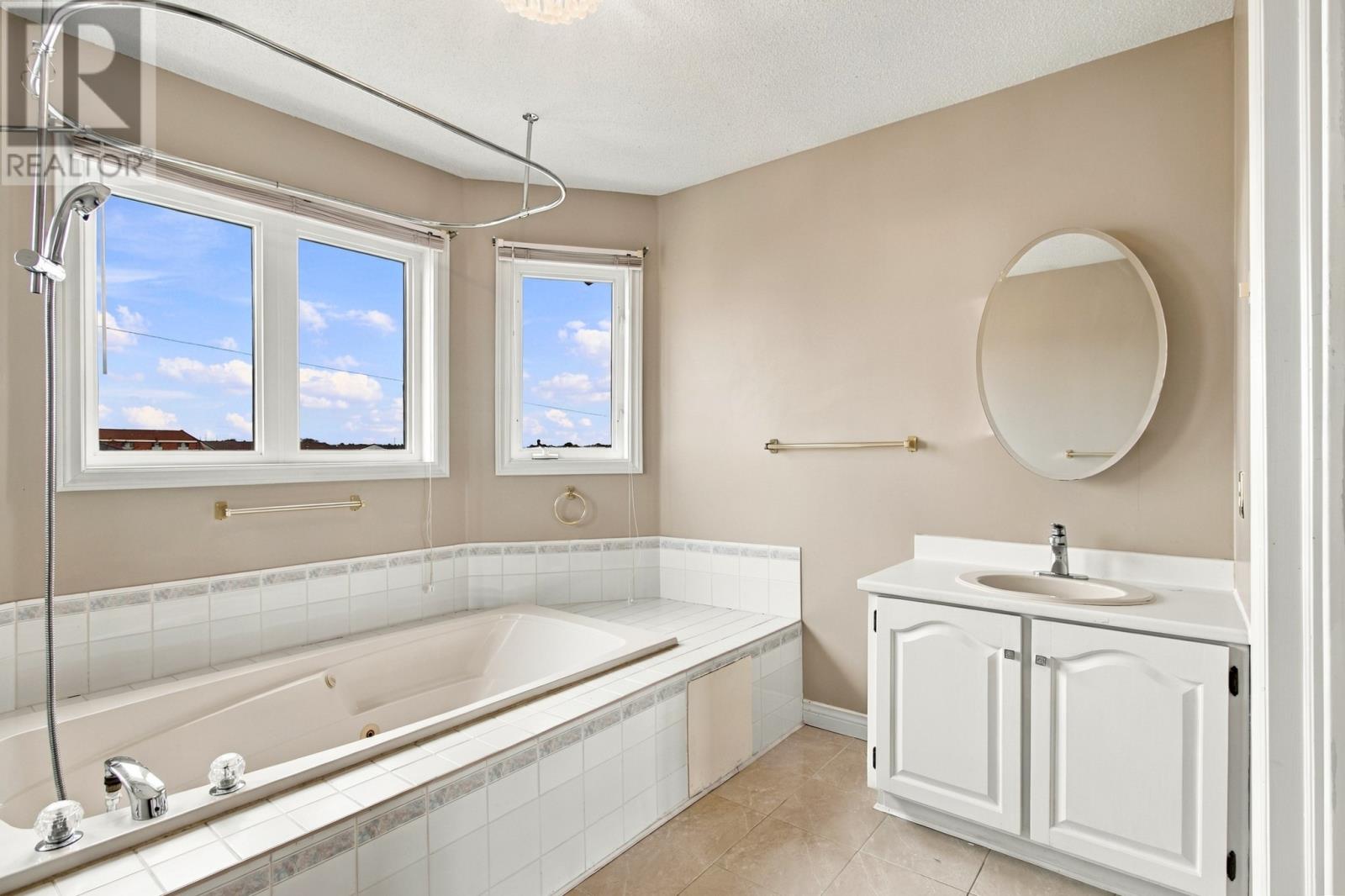 28 Penney Crescent - 23