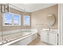 28 Penney Crescent thumbnail 23