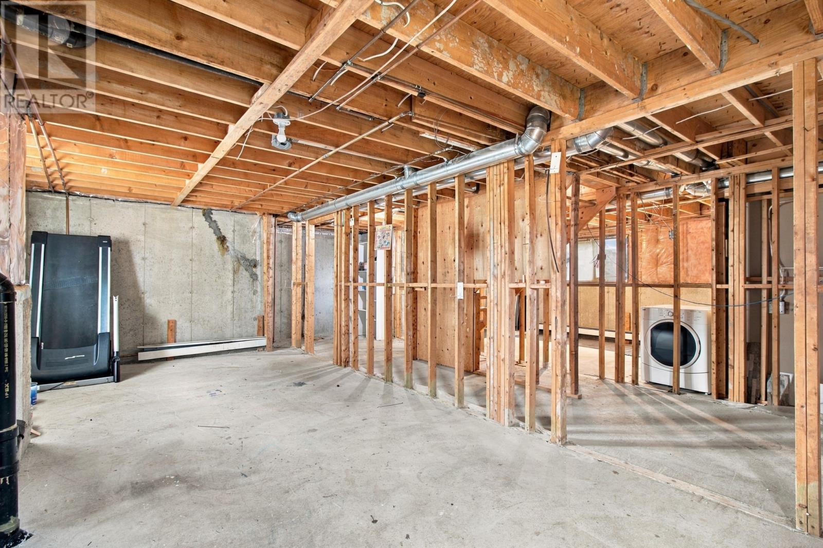 28 Penney Crescent - 30