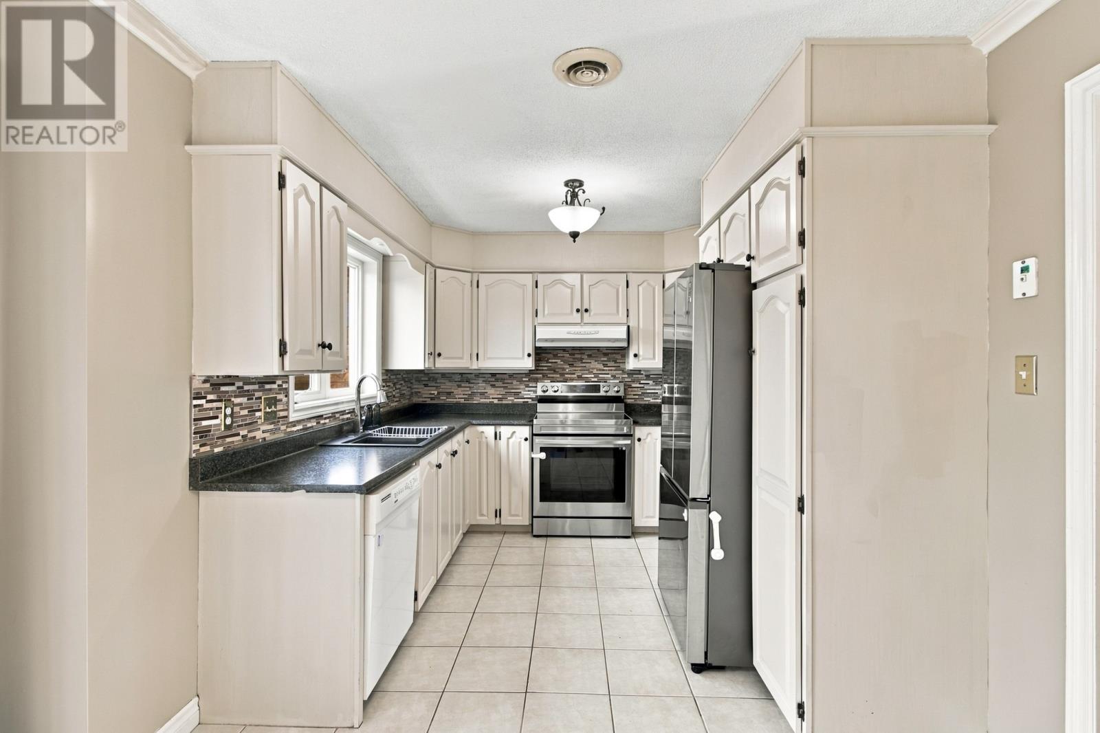 28 Penney Crescent - 9