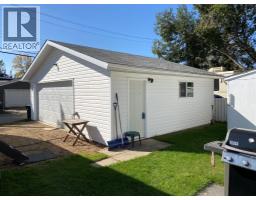 6609 45 Avenue, Camrose — photo 5