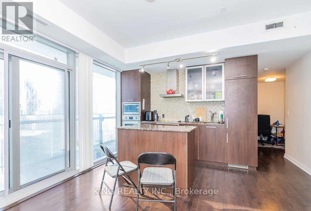 #1910 12 YORK STREET - 22