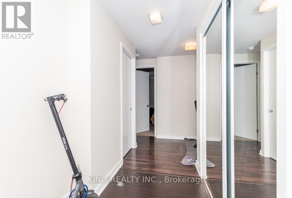 #1910 12 YORK STREET - 6