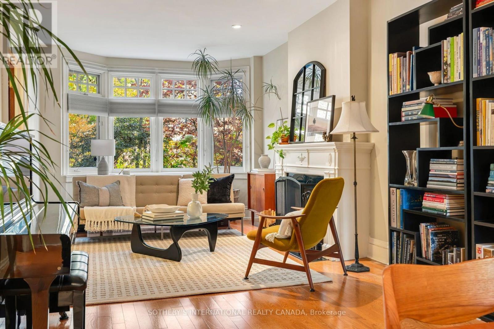 476 PALMERSTON BOULEVARD - 10