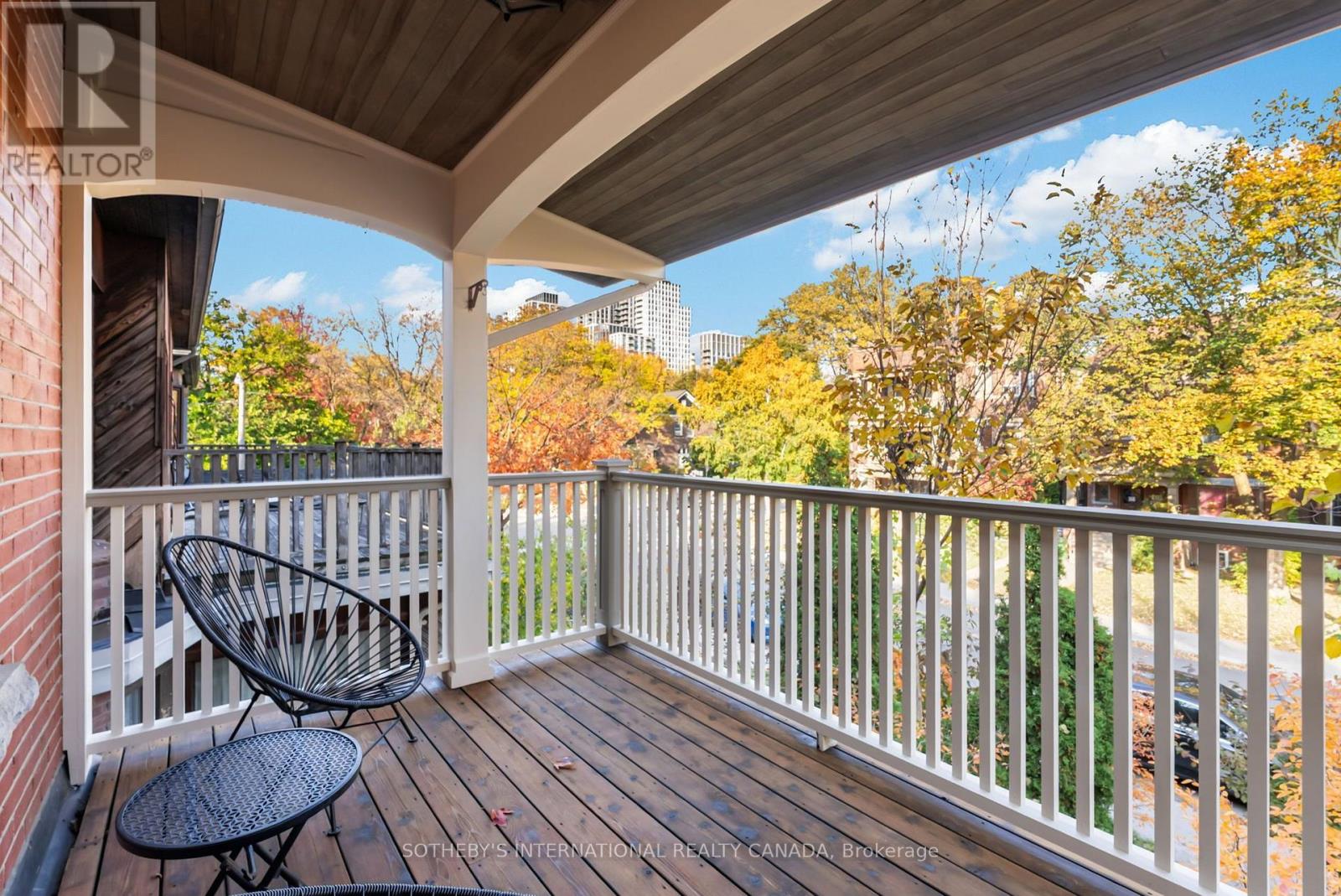 476 PALMERSTON BOULEVARD - 23