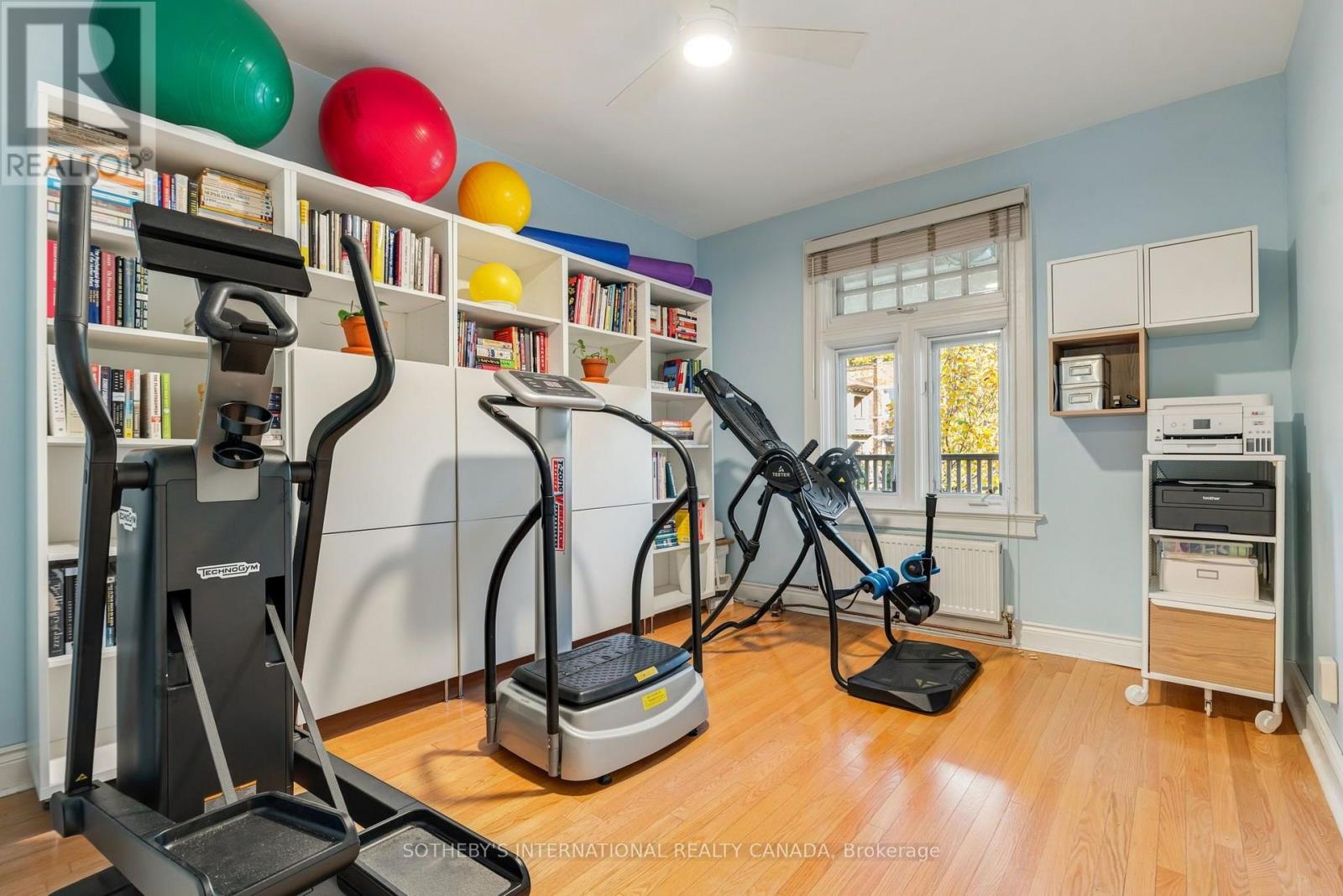 476 PALMERSTON BOULEVARD - 29