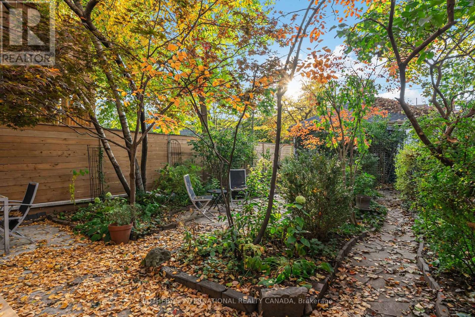 476 PALMERSTON BOULEVARD - 46