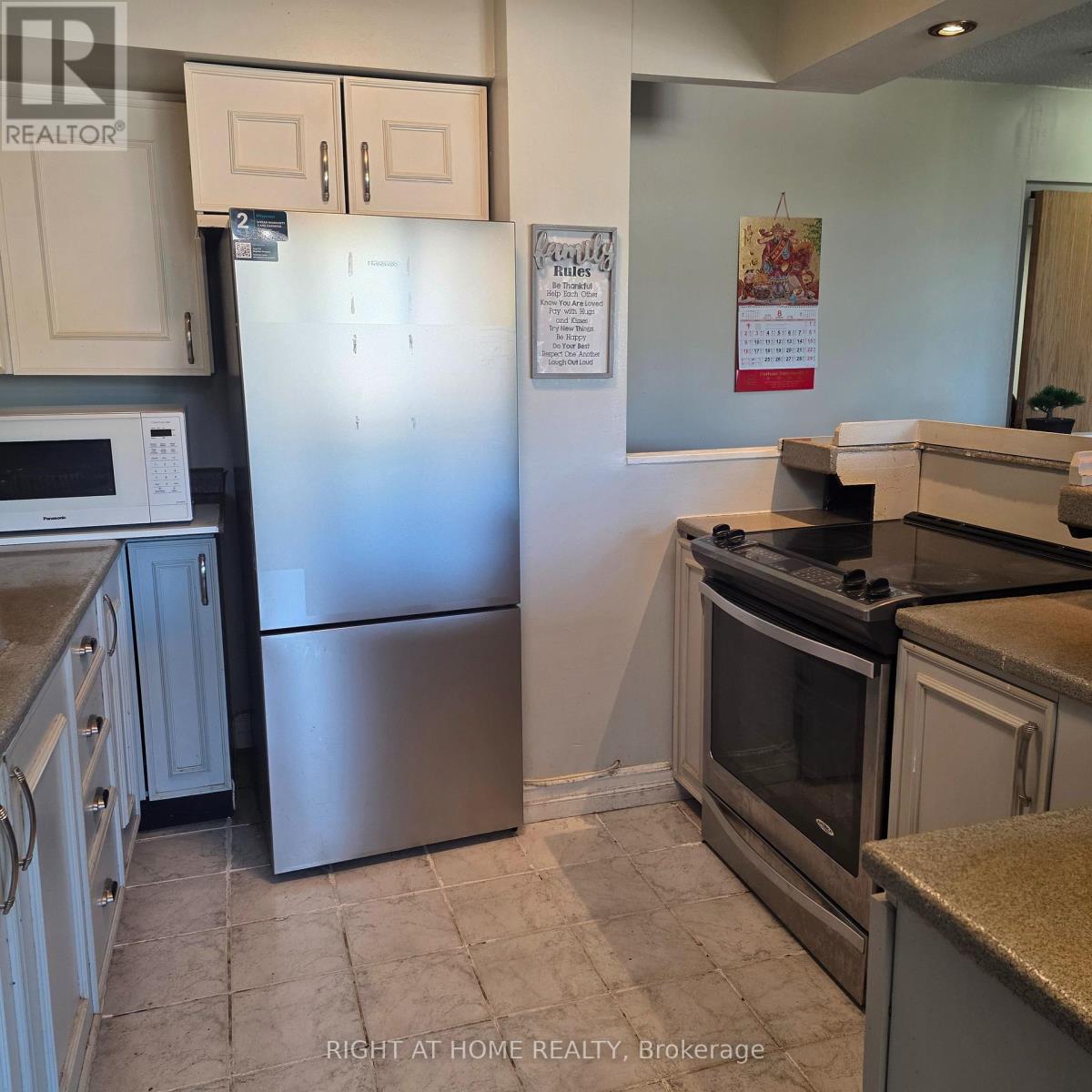 410- 454 Centre Street, Oshawa, ON photo 11