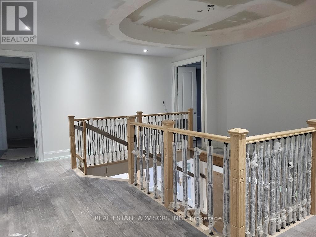 41 HEATHFIELD DRIVE - 6