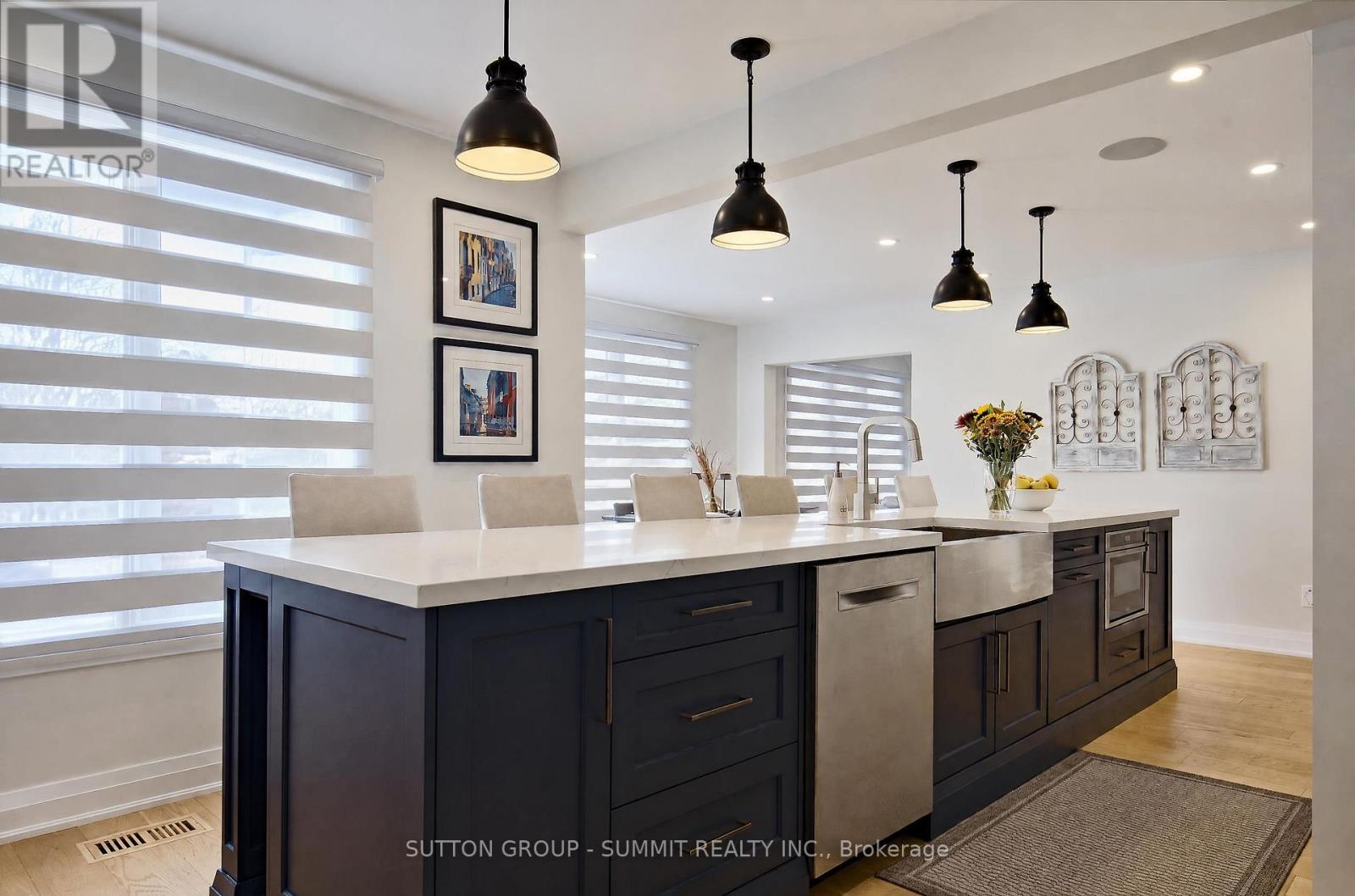 742 GRIFFITH STREET - 11