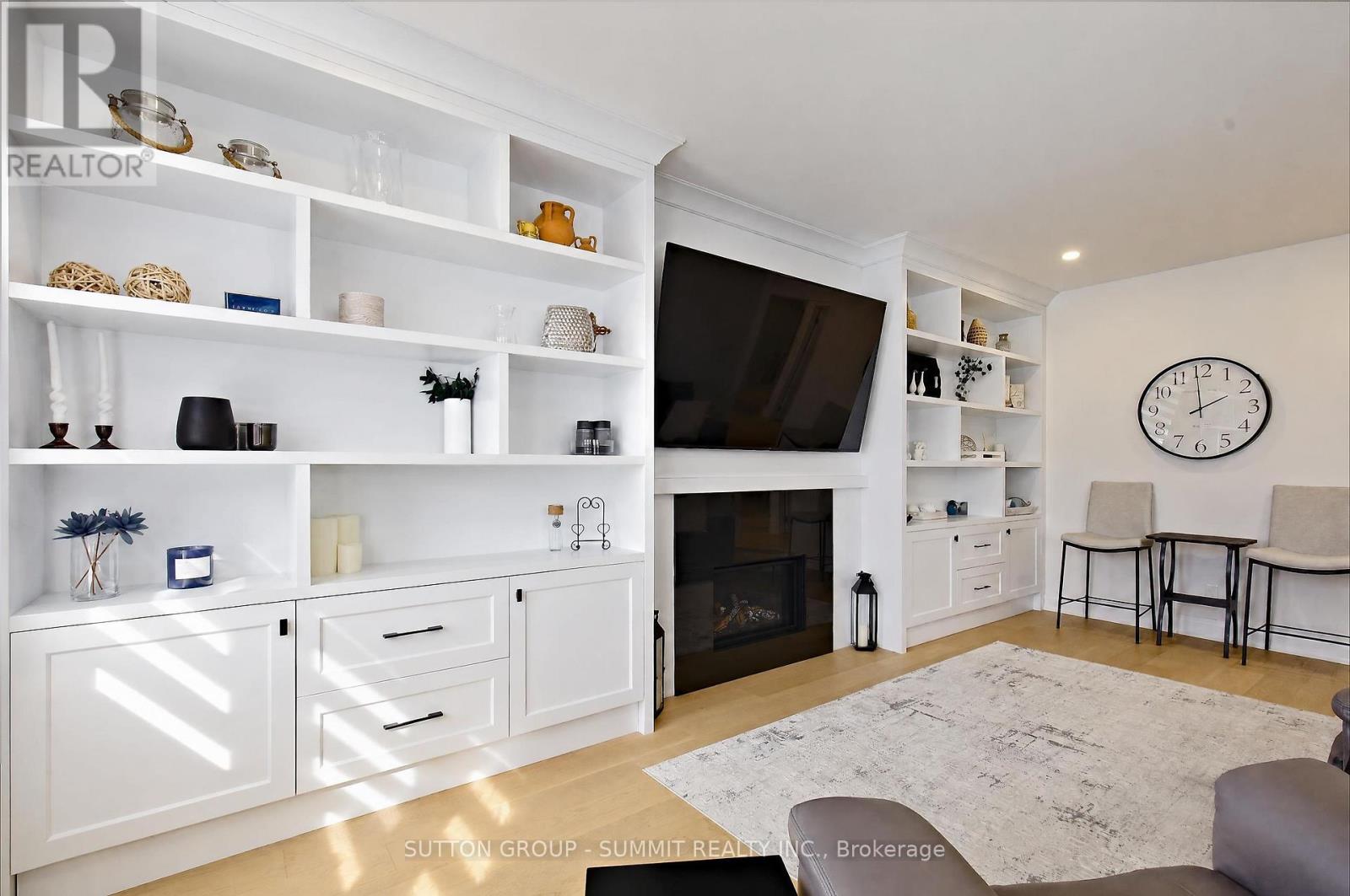742 GRIFFITH STREET - 15