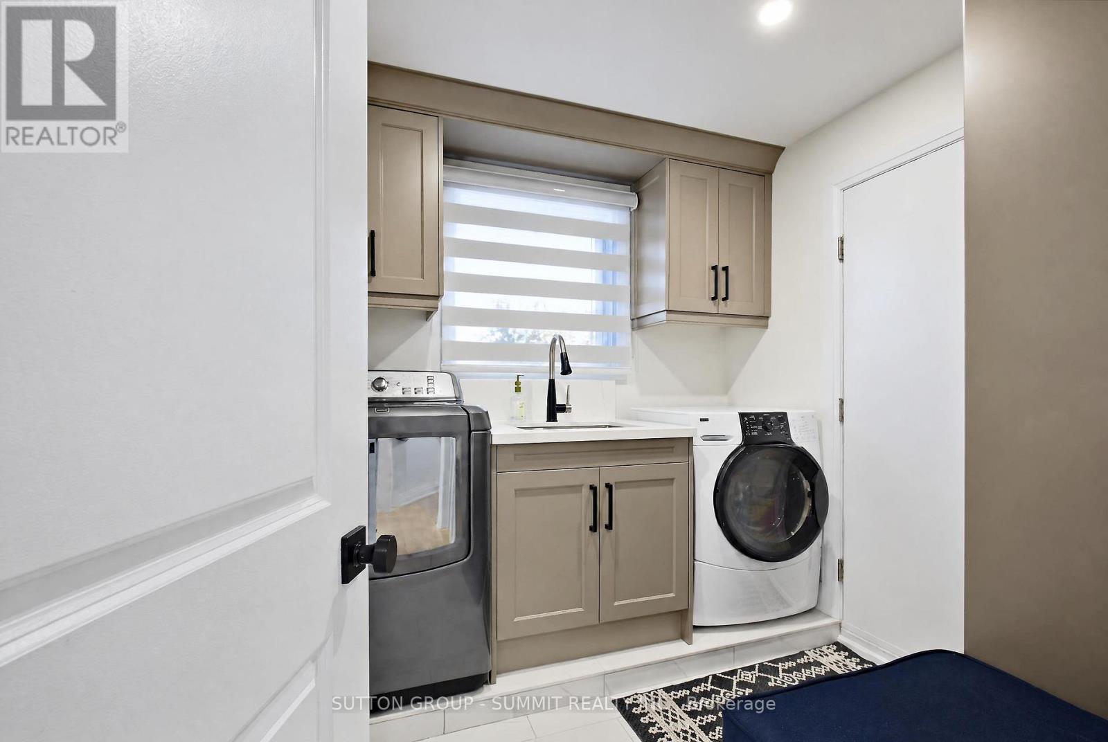 742 GRIFFITH STREET - 23