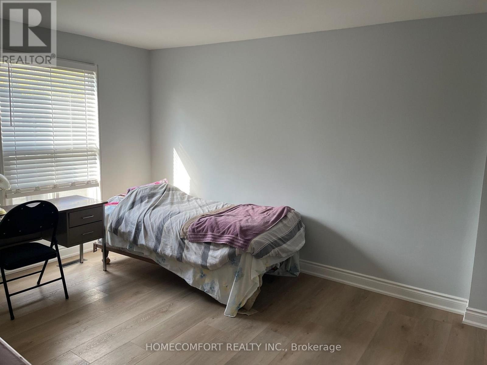 ##15 17 FOUR WINDS DRIVE - 10
