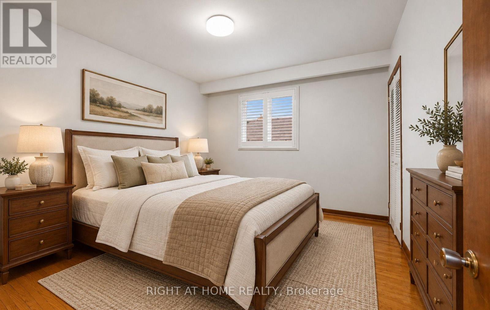 100 GRACEFIELD AVENUE - 17