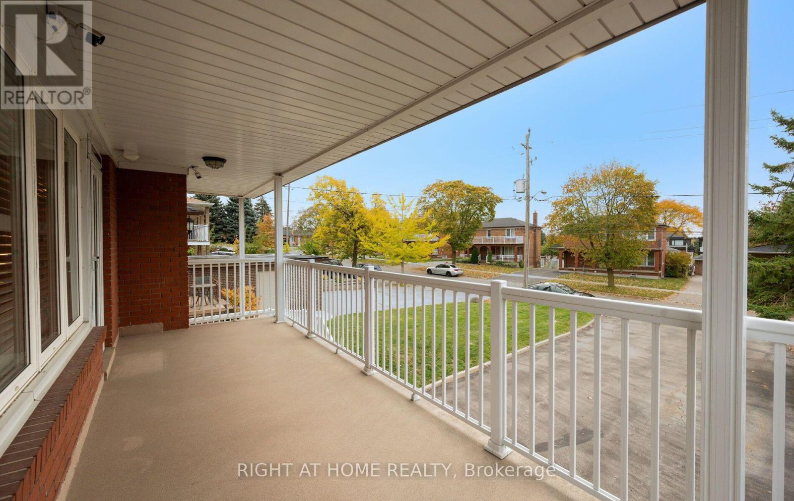 100 GRACEFIELD AVENUE - 39