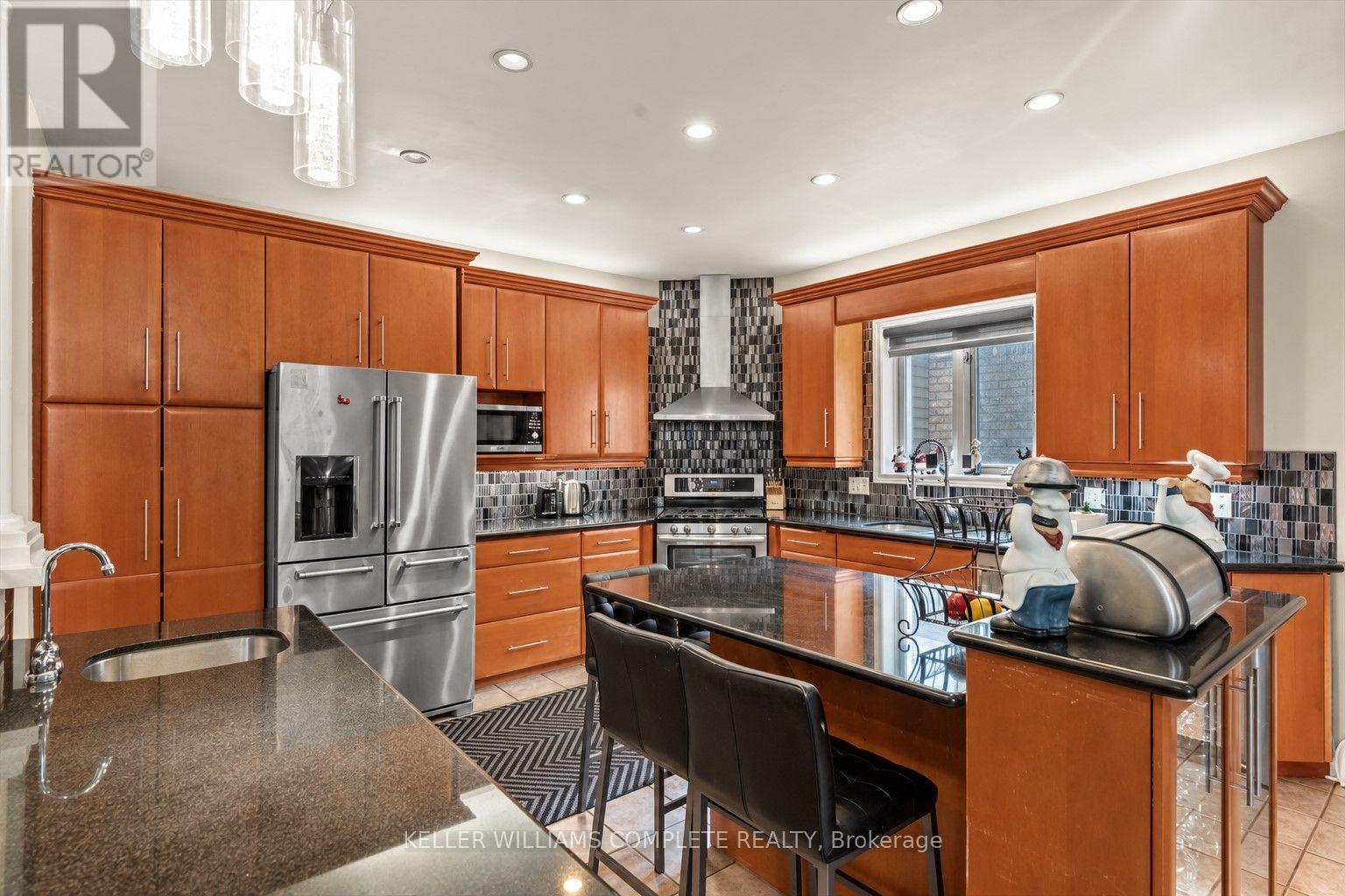 50 CABRIOLET CRESCENT - 14