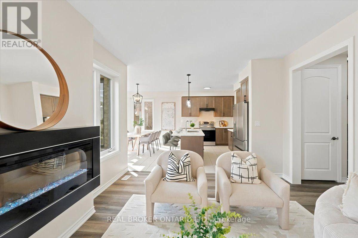 32 MONTROSE AVENUE - 10