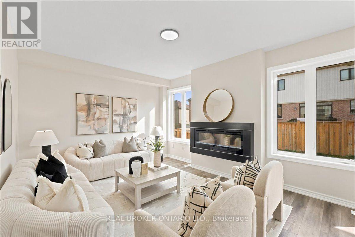 32 MONTROSE AVENUE - 9