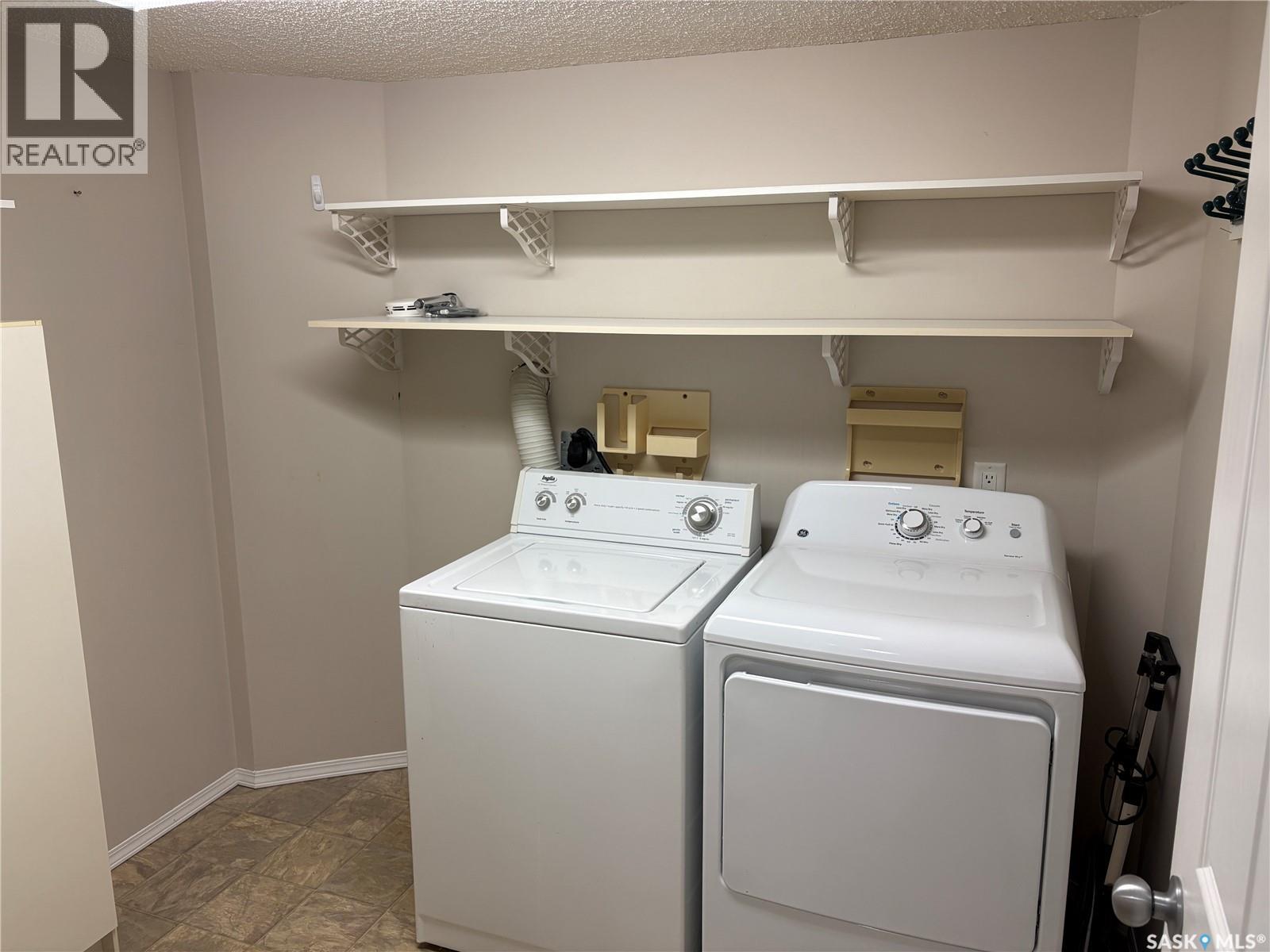 305 122 Government ROAD NE, Weyburn — photo 6