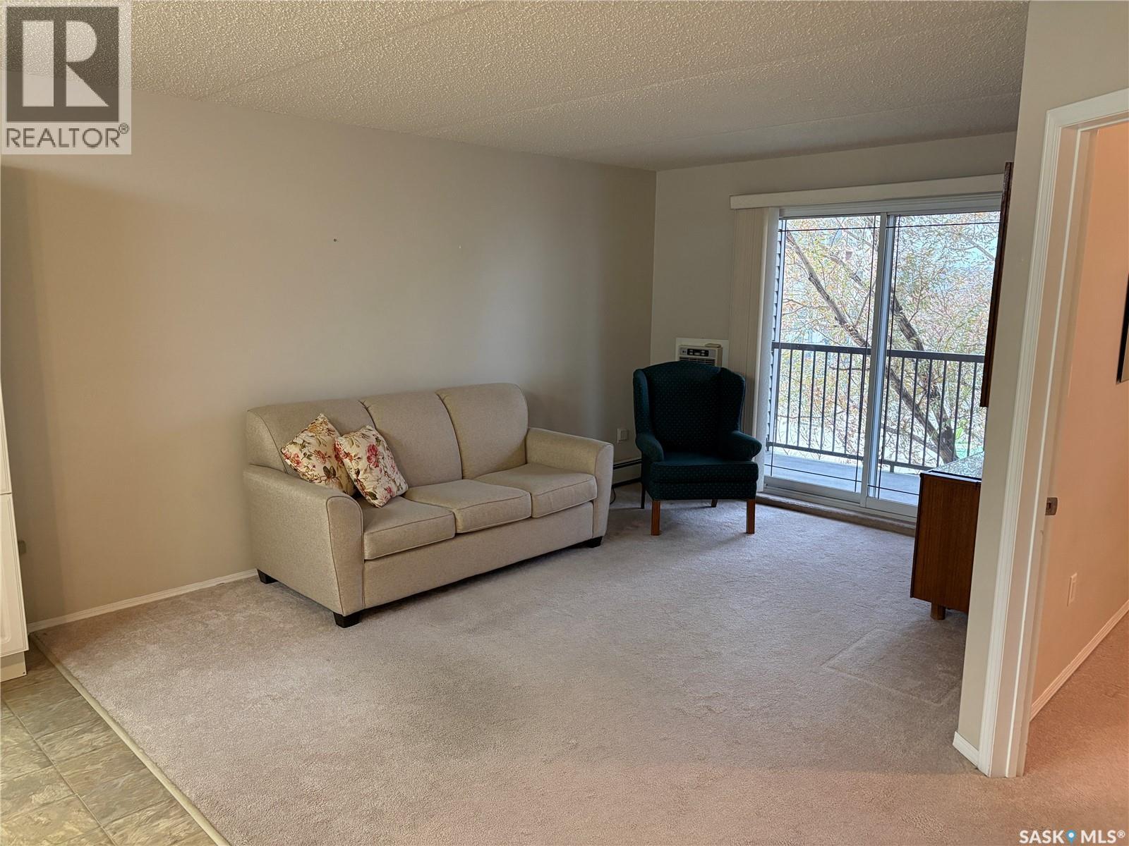 305 122 Government ROAD NE, Weyburn — photo 8