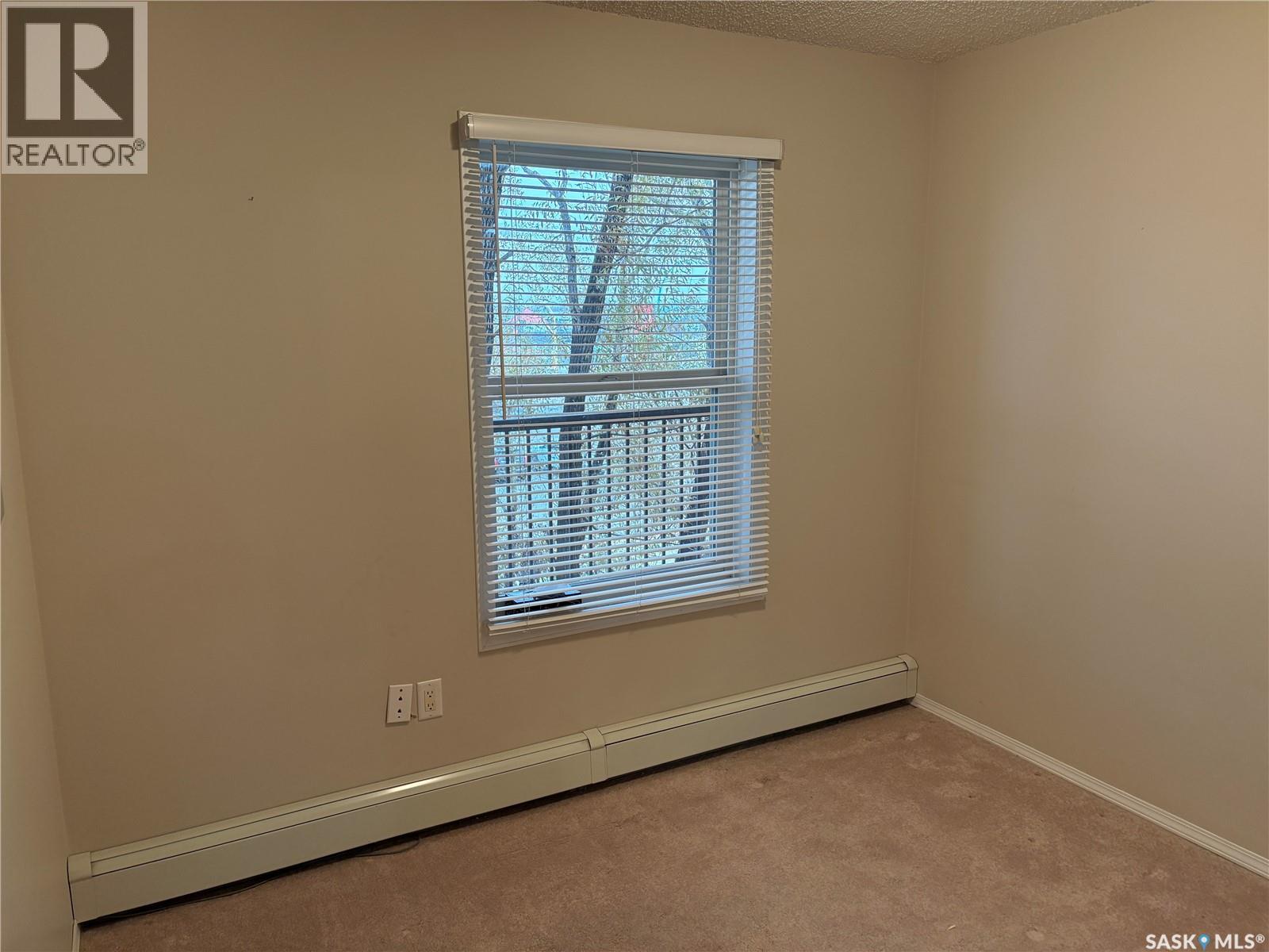 305 122 Government ROAD NE, Weyburn — photo 9