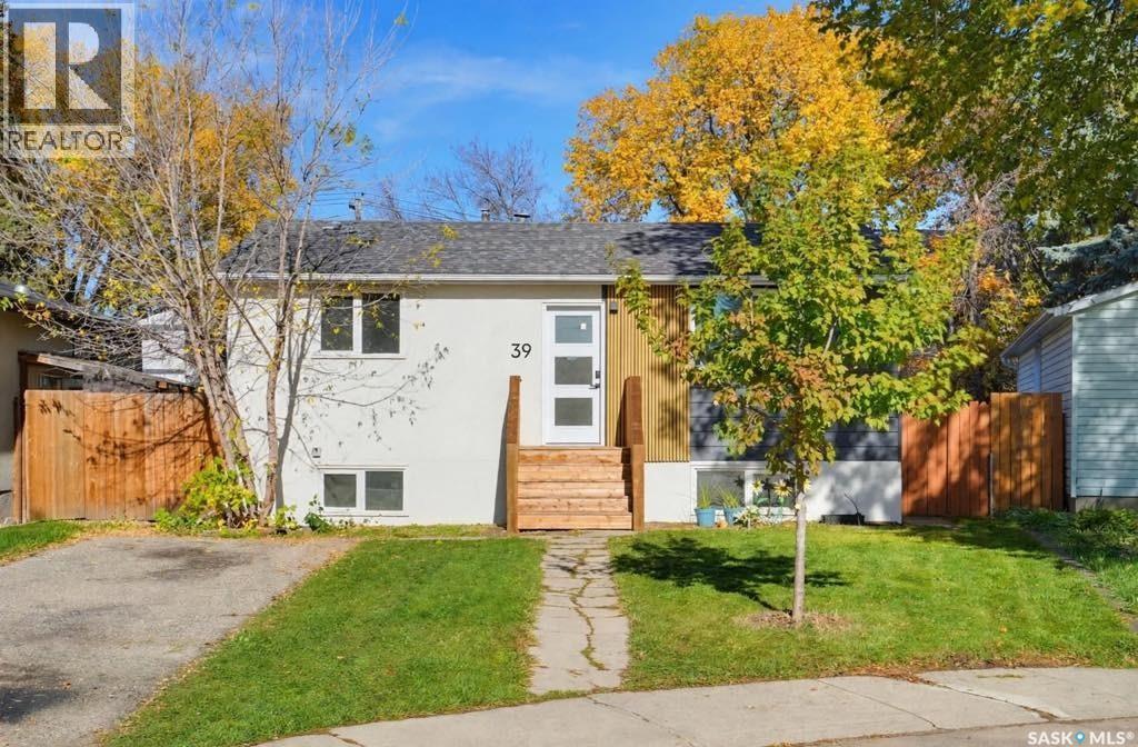 39 Trident CRESCENT, Saskatoon